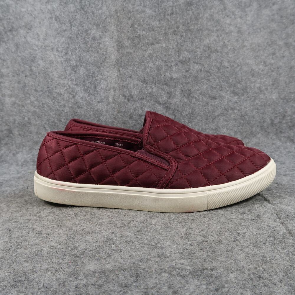Time and Tru Shoes Womens 8.5 Slip On Sneakers Quilted Casual Lifestyle Comfort